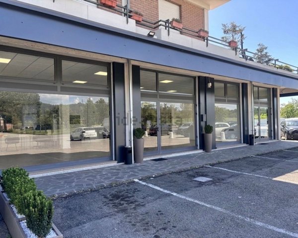 locale commerciale in affitto a Casalgrande in zona Villalunga