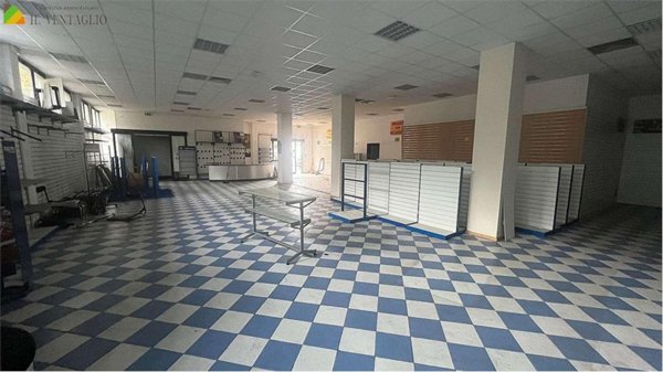 locale commerciale in affitto a Castellarano