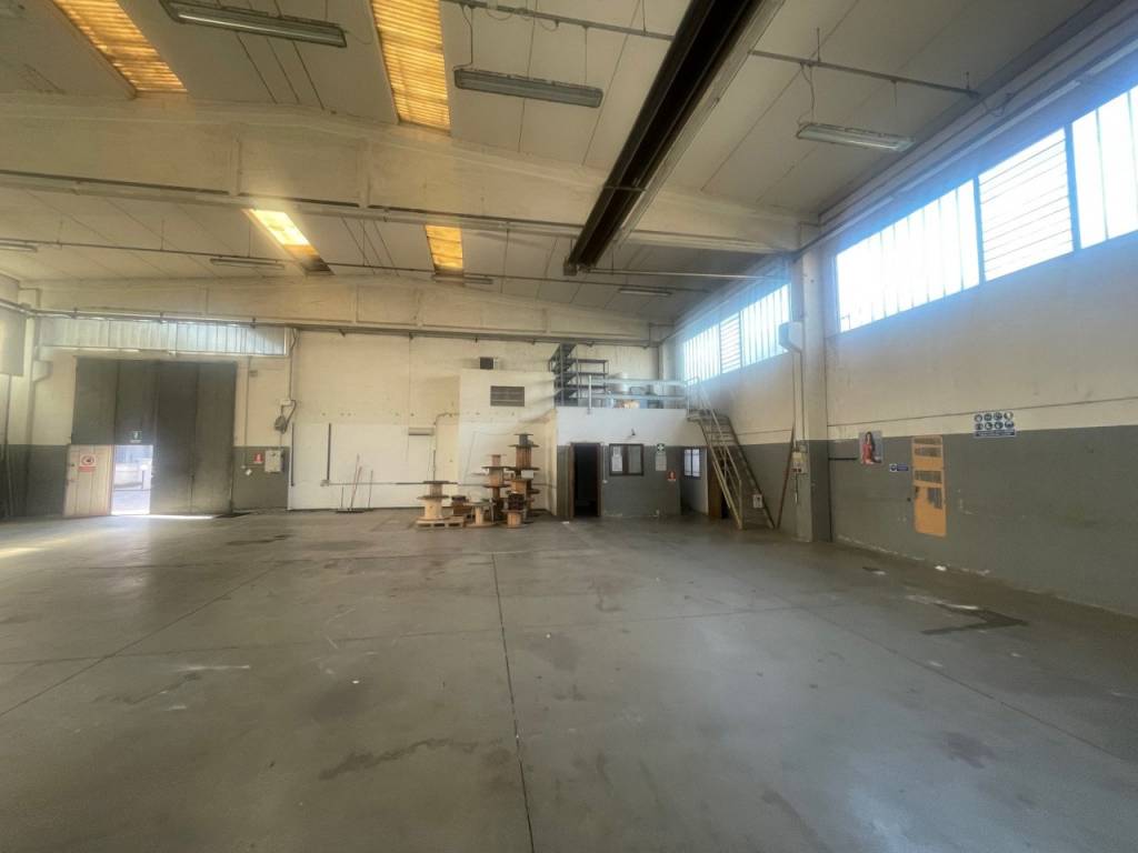 capannone in affitto a Castellarano