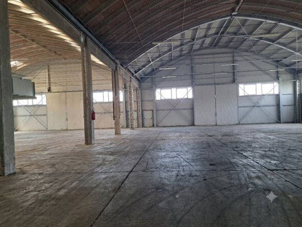 locale commerciale in affitto a Castellarano in zona Tressano
