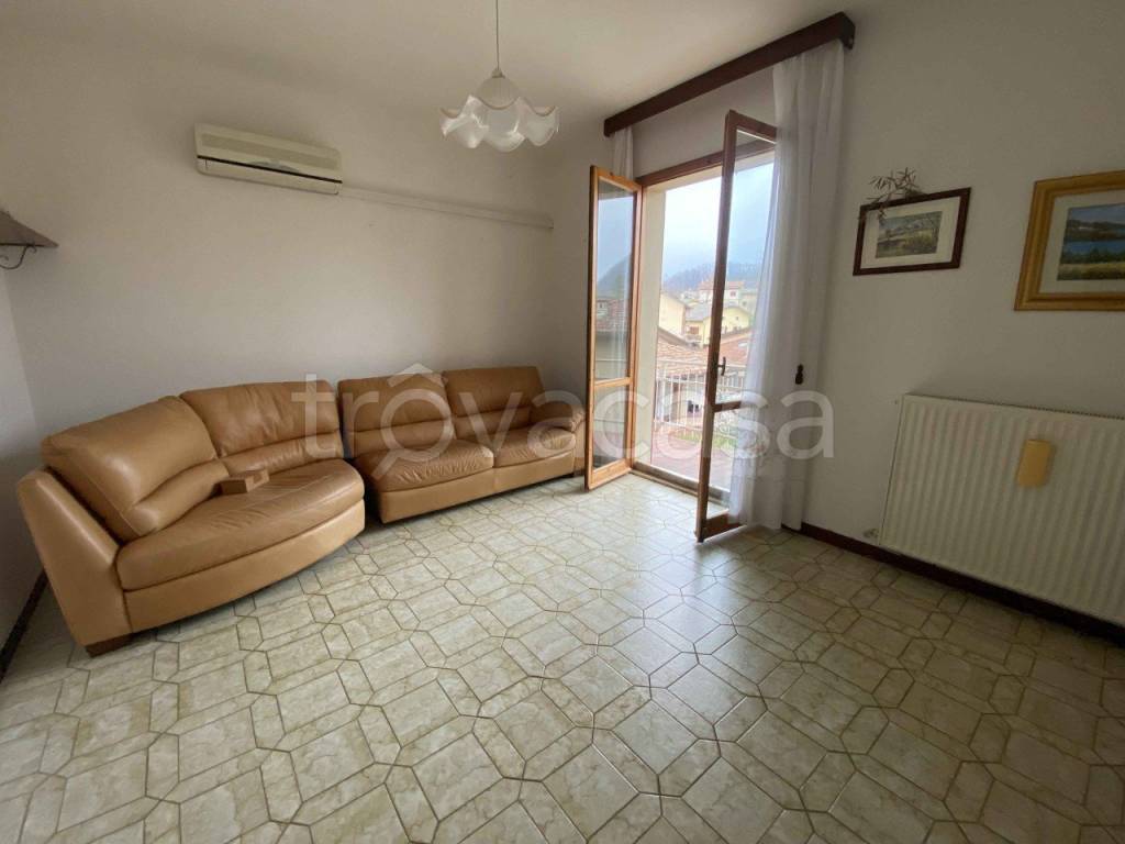 appartamento in affitto a Castelnovo ne' Monti