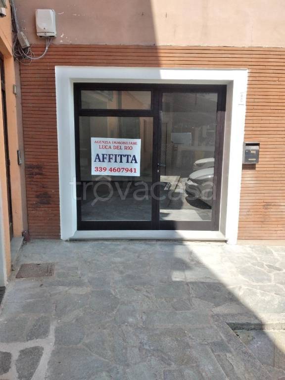 ufficio in affitto a Castelnovo ne' Monti