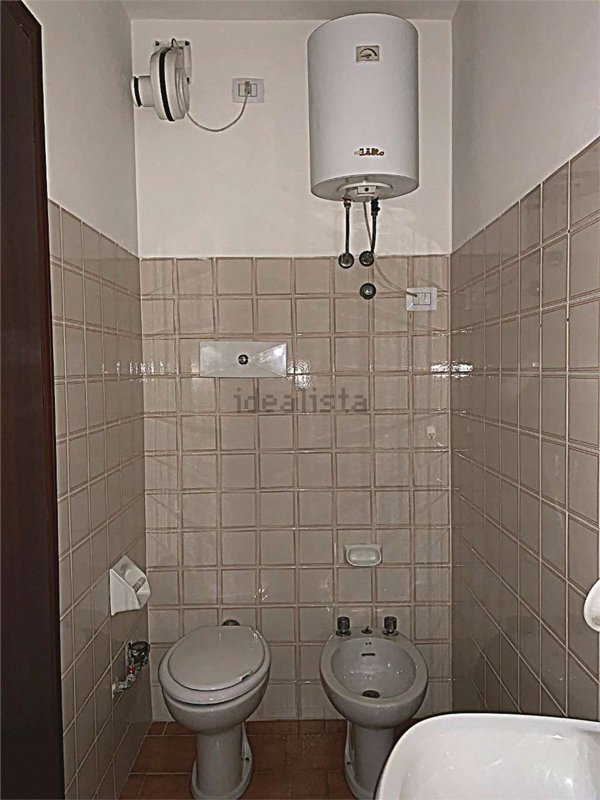 ufficio in affitto a Castelnovo ne' Monti