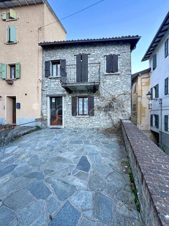 ufficio in affitto a Castelnovo ne' Monti