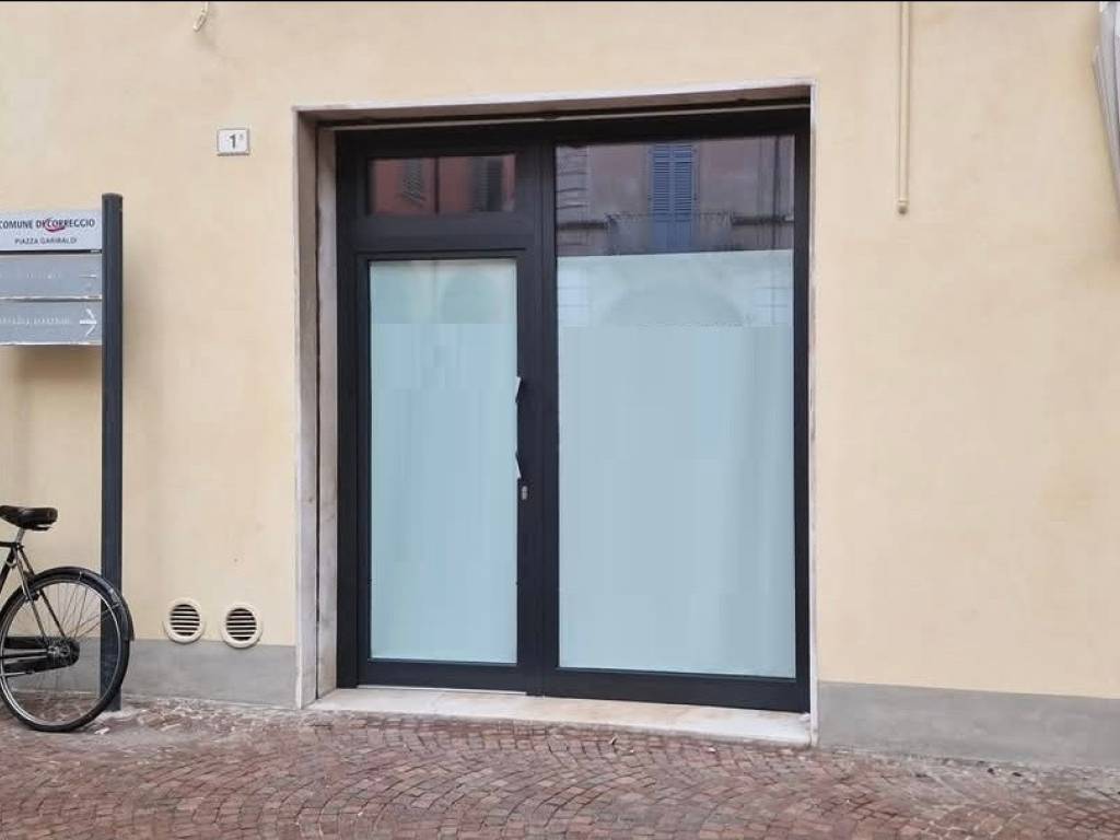 negozio in affitto a Correggio