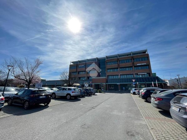 ufficio in affitto a Correggio