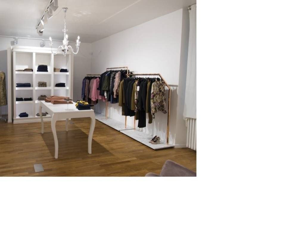 negozio in affitto a Correggio