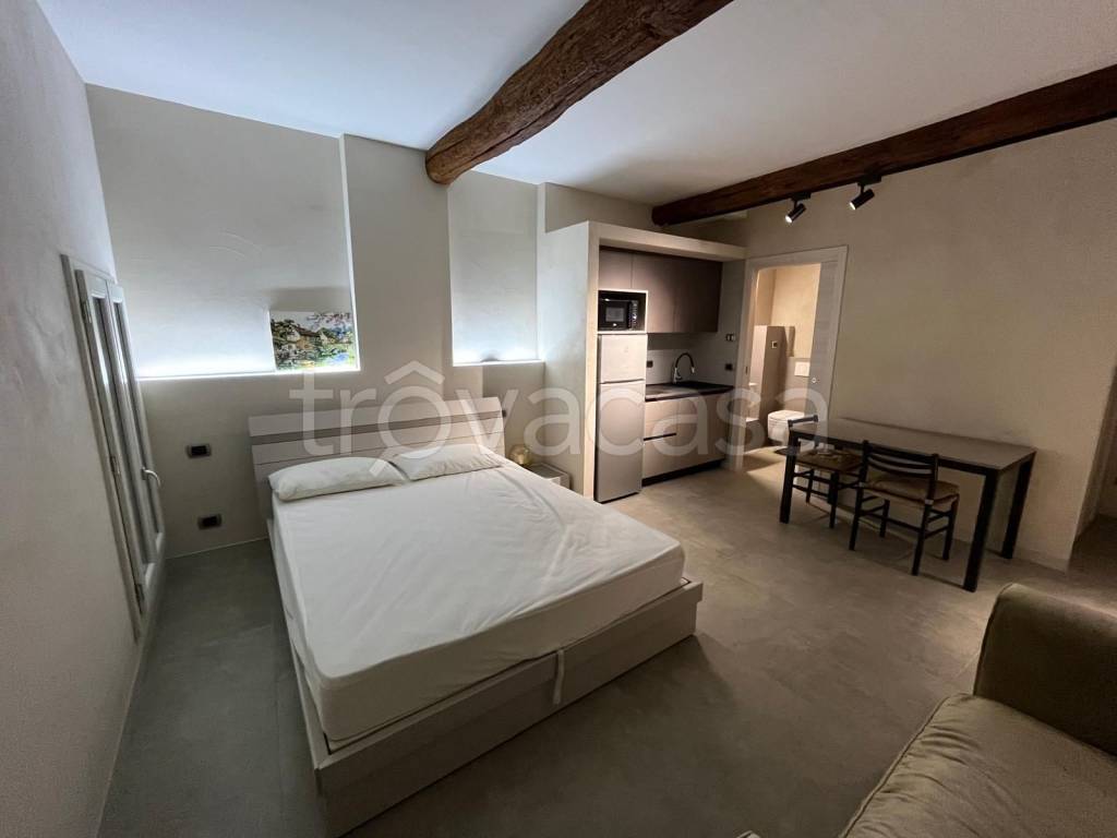 monolocale in affitto a Correggio