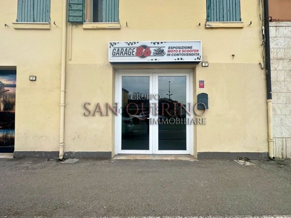 locale commerciale in affitto a Correggio