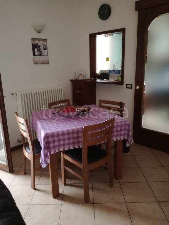 appartamento in affitto a Correggio