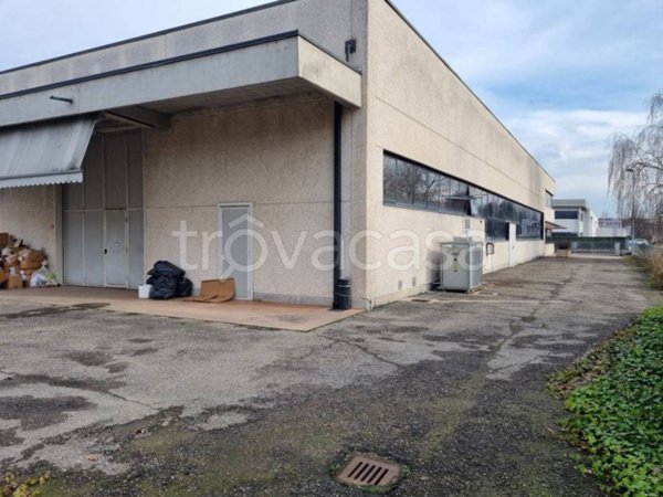 locale commerciale in affitto a Correggio in zona Fosdondo