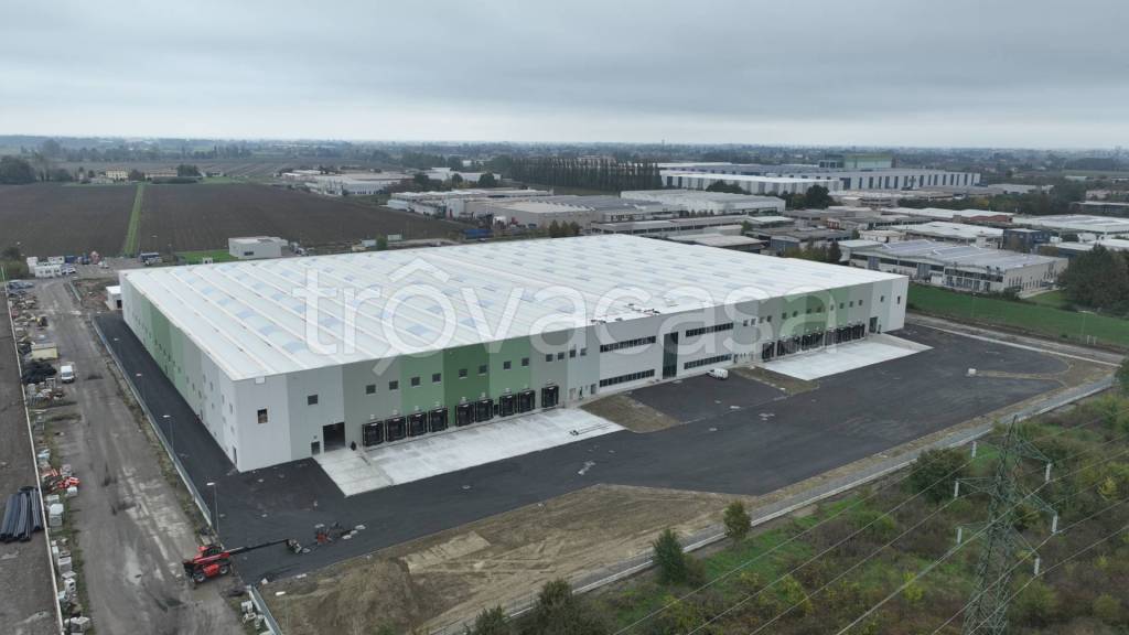 locale commerciale in affitto a Fabbrico