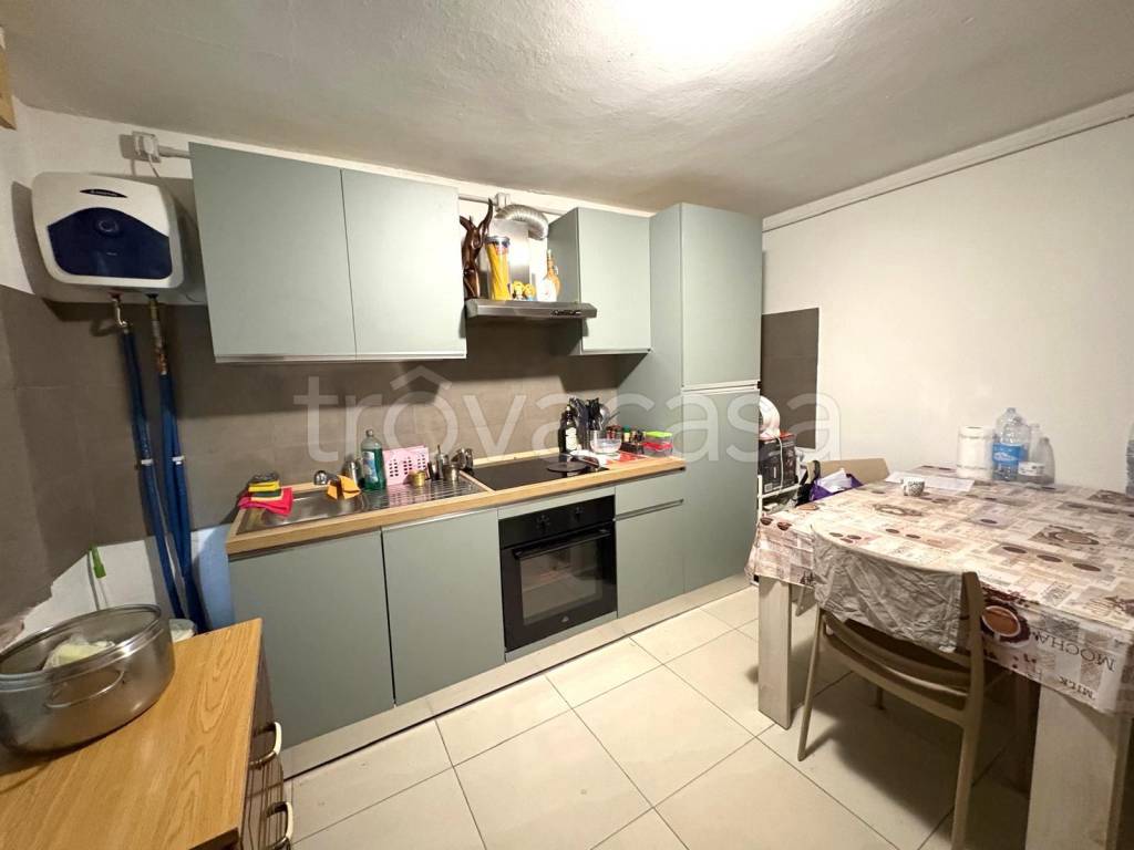 appartamento in affitto a Gualtieri in zona Santa Vittoria