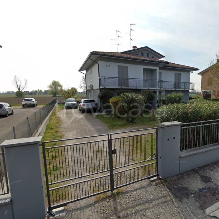casa indipendente in affitto a Guastalla