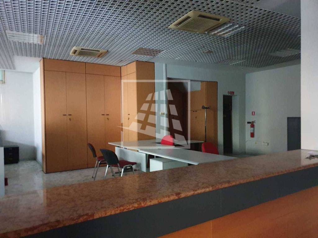 ufficio in affitto a Montecchio Emilia