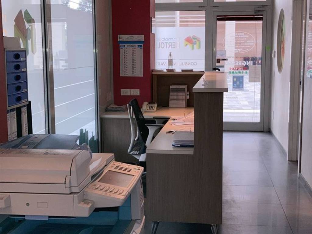 negozio in affitto a Novellara