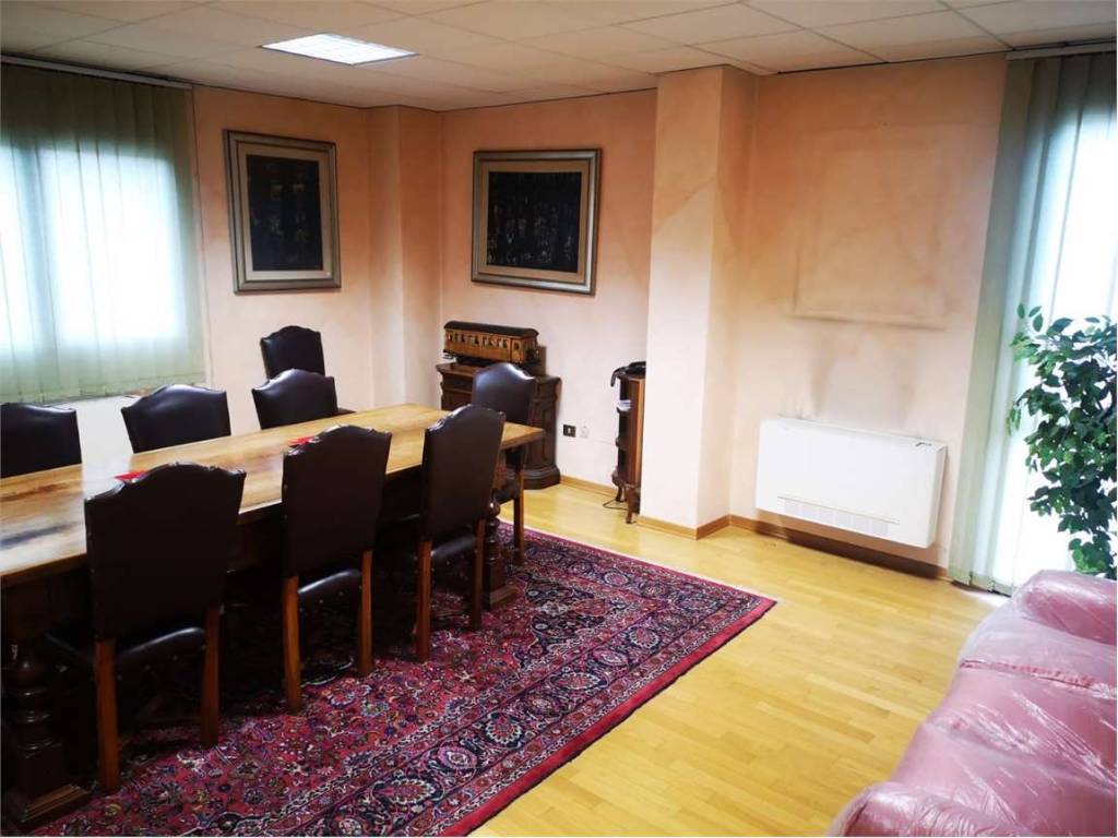 ufficio in affitto a Reggio nell'Emilia