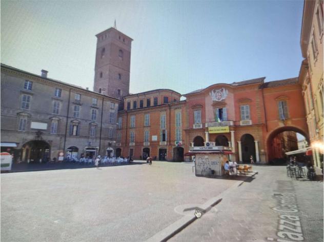 negozio in affitto a Reggio nell'Emilia in zona Città Storica