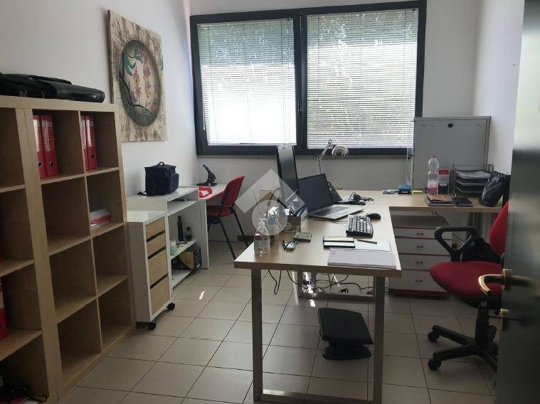 ufficio in affitto a Reggio nell'Emilia in zona San Maurizio