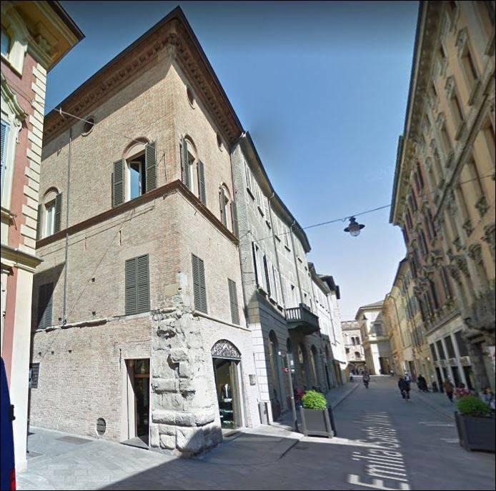 ufficio in affitto a Reggio nell'Emilia in zona Città Storica