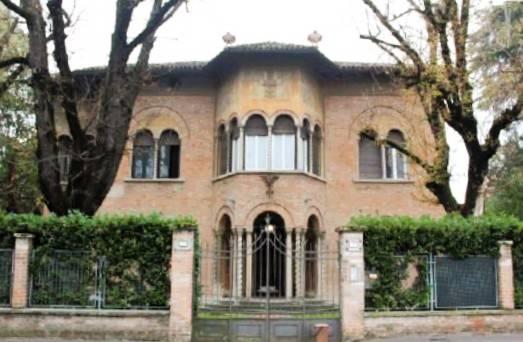 casa indipendente in affitto a Reggio nell'Emilia in zona Città Storica