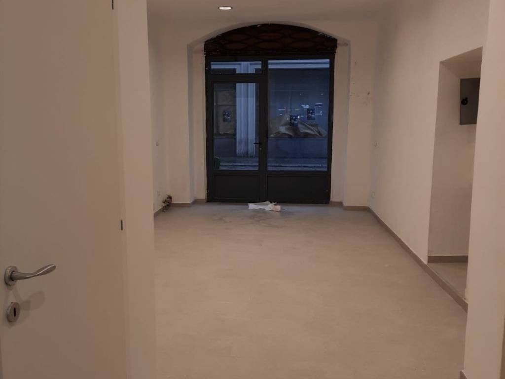 negozio in affitto a Reggio nell'Emilia