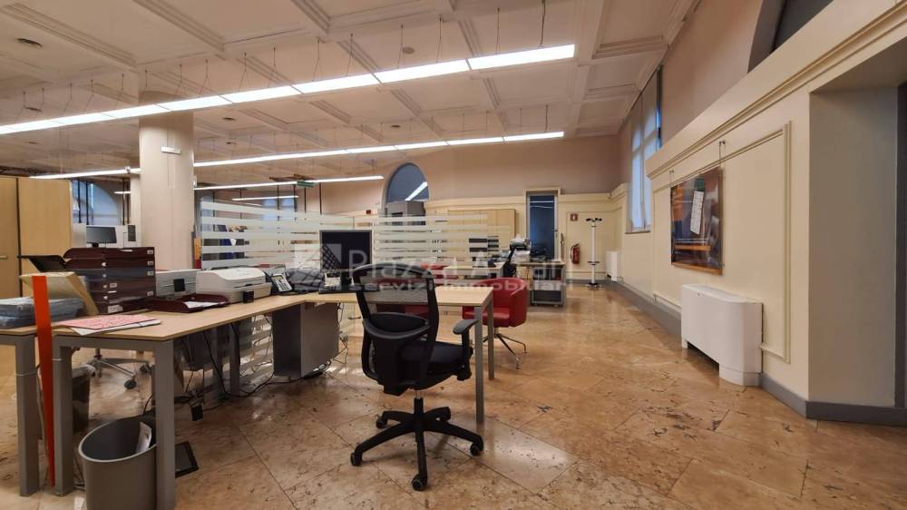 ufficio in affitto a Reggio nell'Emilia in zona Città Storica