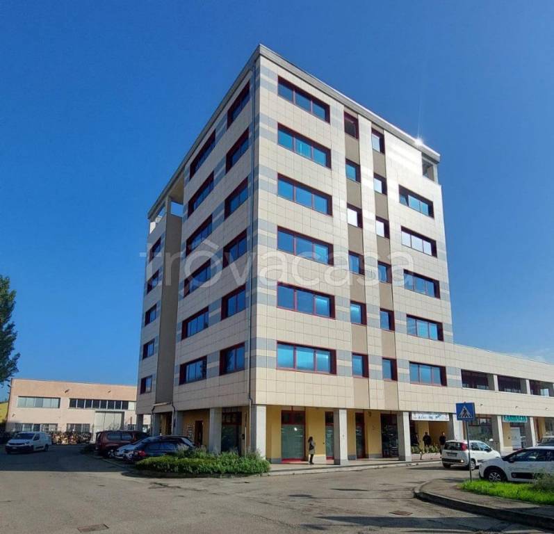 ufficio in affitto a Reggio nell'Emilia in zona Buco del Signore