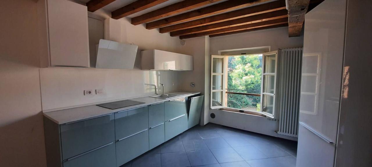 appartamento in affitto a Reggio nell'Emilia in zona Città Storica