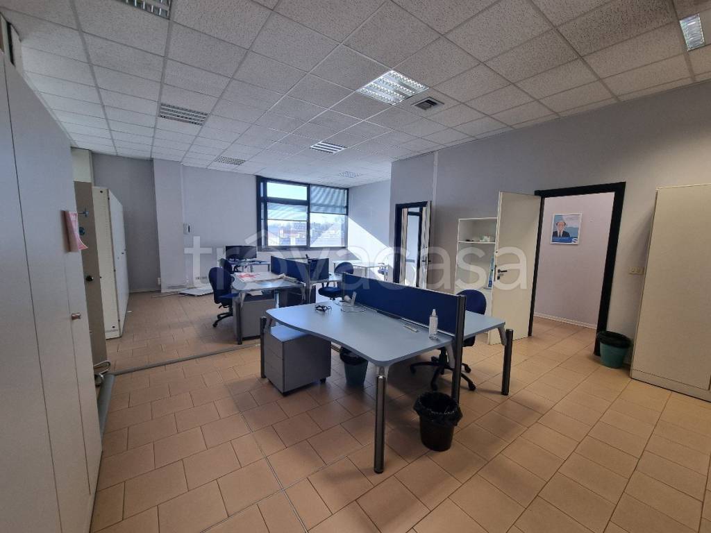 ufficio in affitto a Reggio nell'Emilia in zona Pieve Modolena