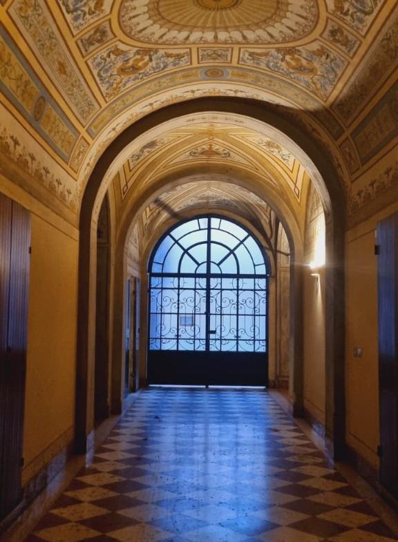 appartamento in affitto a Reggio nell'Emilia in zona Città Storica