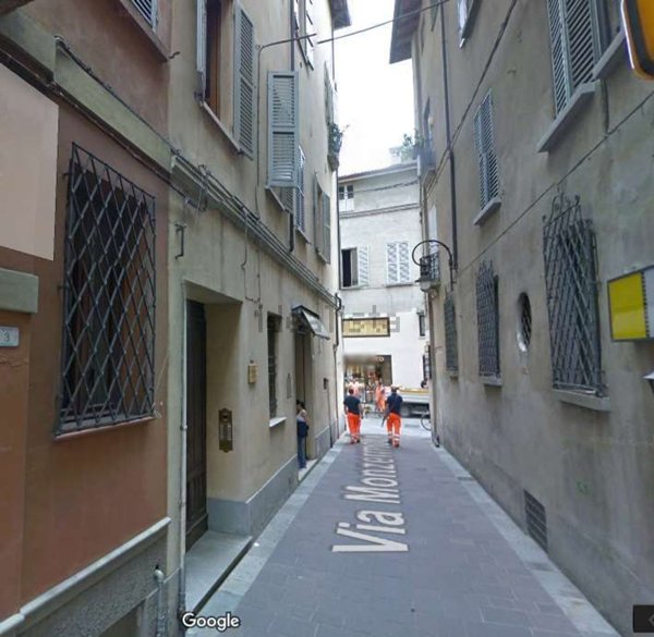 appartamento in affitto a Reggio nell'Emilia in zona Città Storica