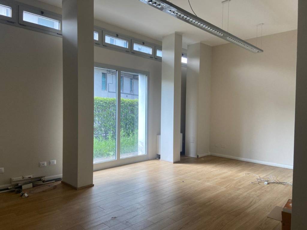 ufficio in affitto a Reggio nell'Emilia in zona Tribunale