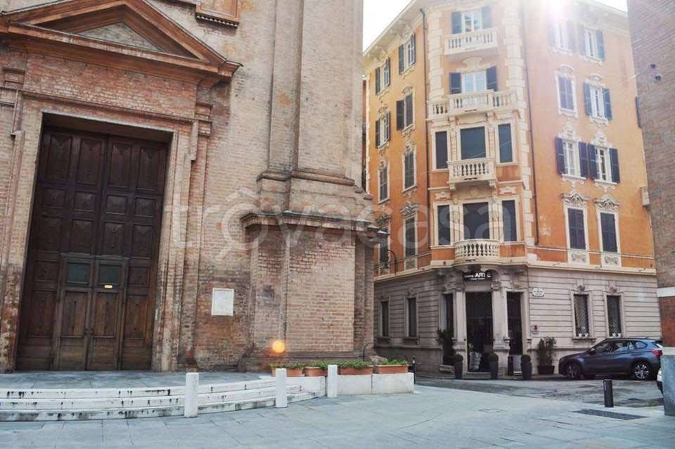 quadrivano in affitto a Reggio nell'Emilia in zona Città Storica