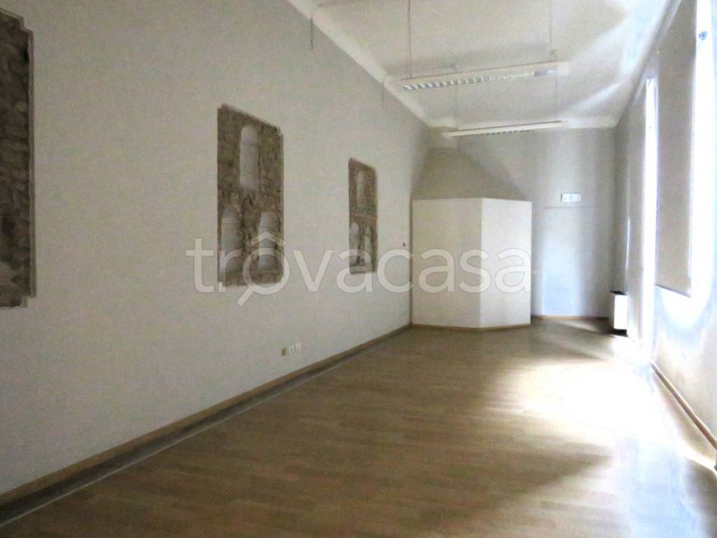 ufficio in affitto a Reggio nell'Emilia in zona Tribunale