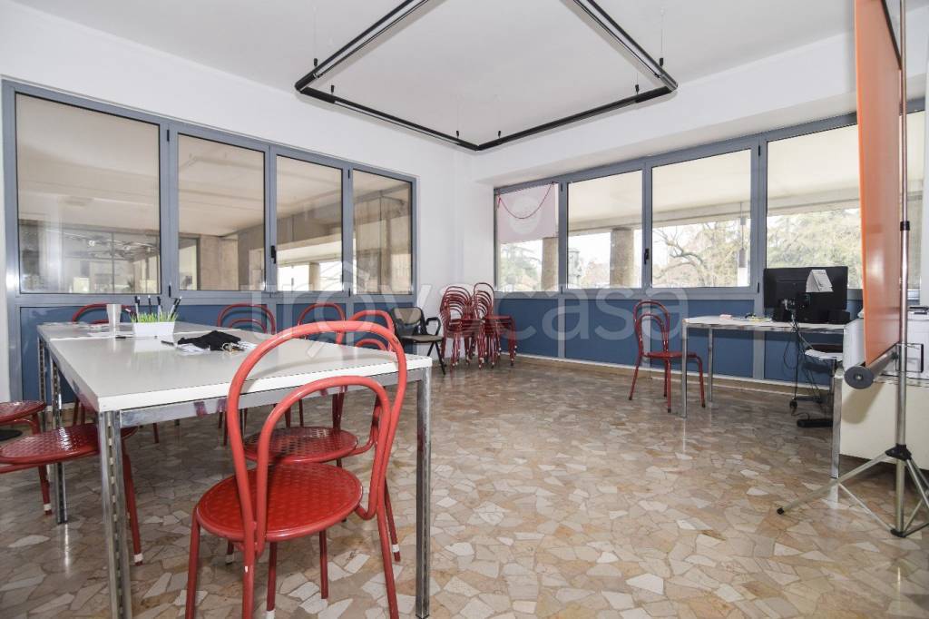 ufficio in affitto a Reggio nell'Emilia in zona Città Storica