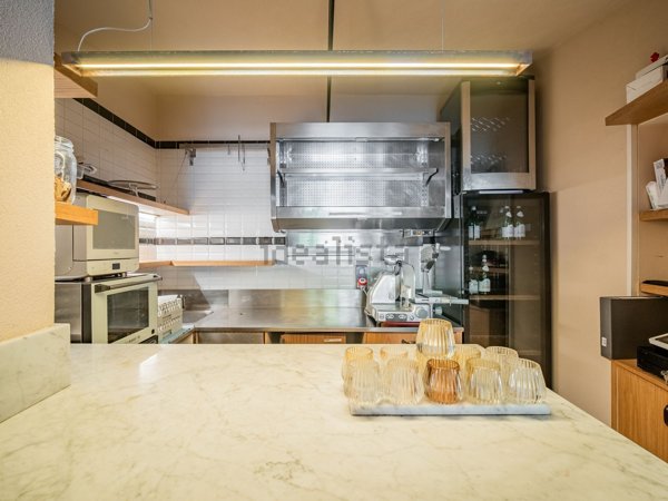 negozio in affitto a Reggio nell'Emilia in zona Città Storica