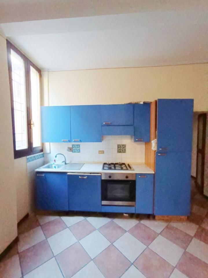 appartamento in affitto a Reggio nell'Emilia in zona Città Storica