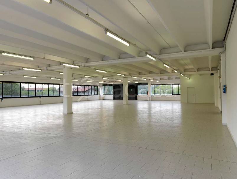 ufficio in affitto a Reggio nell'Emilia in zona Roncocesi