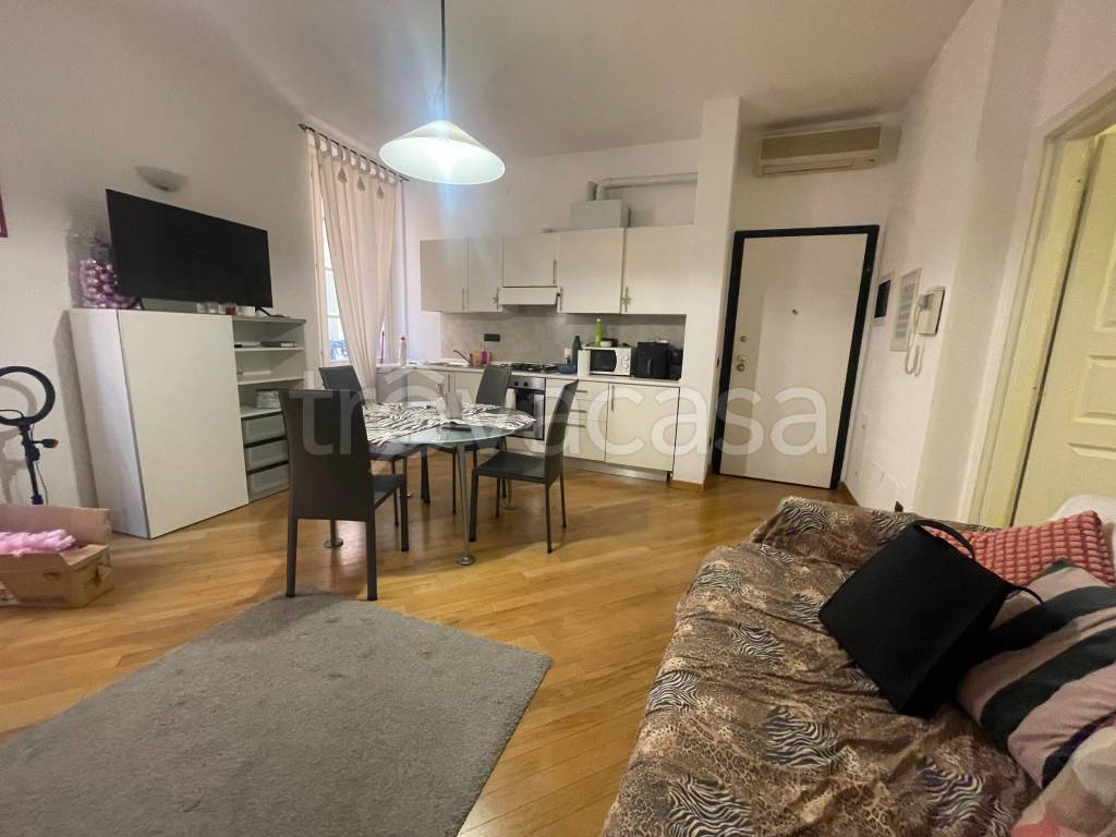 appartamento in affitto a Reggio nell'Emilia in zona Città Storica