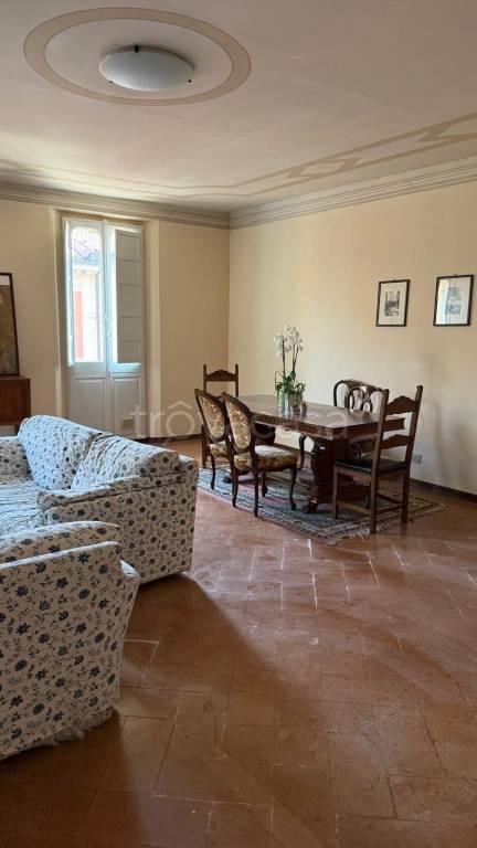 appartamento in affitto a Reggio nell'Emilia in zona Città Storica