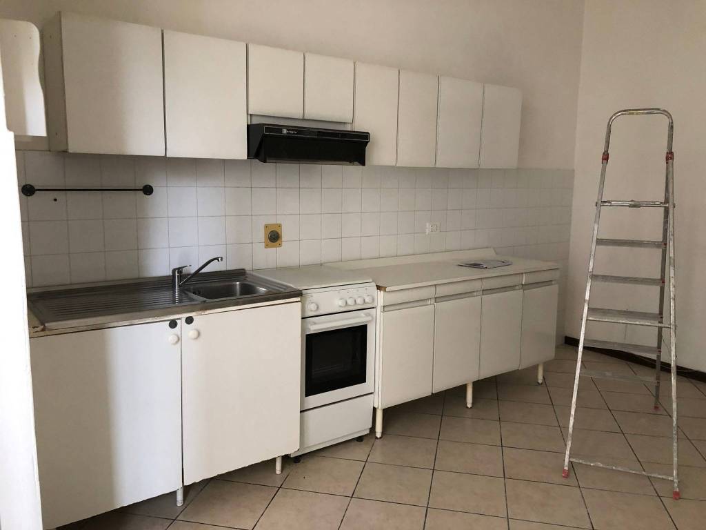 appartamento in affitto a Reggio nell'Emilia in zona Città Storica