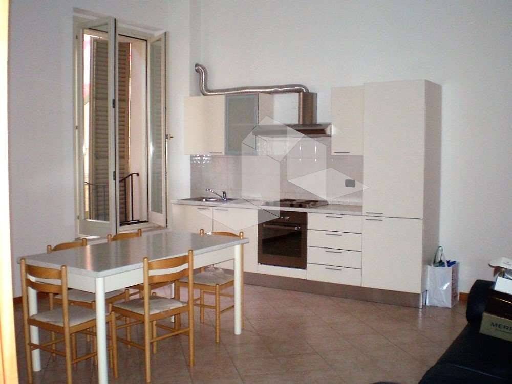 appartamento in affitto a Reggio nell'Emilia in zona Città Storica