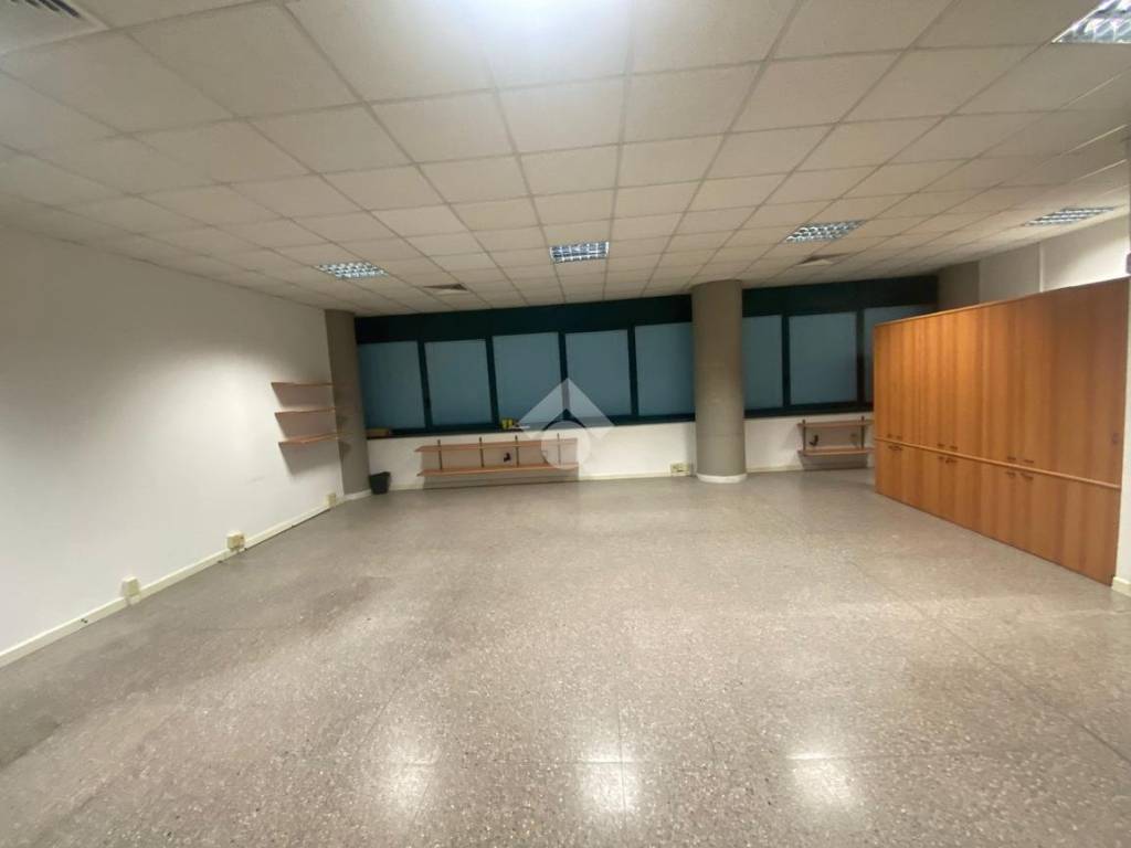 ufficio in affitto a Reggio nell'Emilia in zona Mancasale