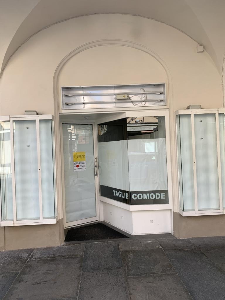locale commerciale in affitto a Reggio nell'Emilia in zona Città Storica