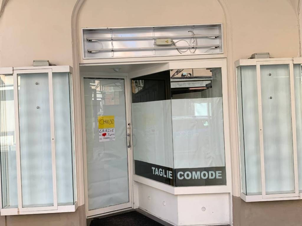 negozio in affitto a Reggio nell'Emilia in zona Città Storica