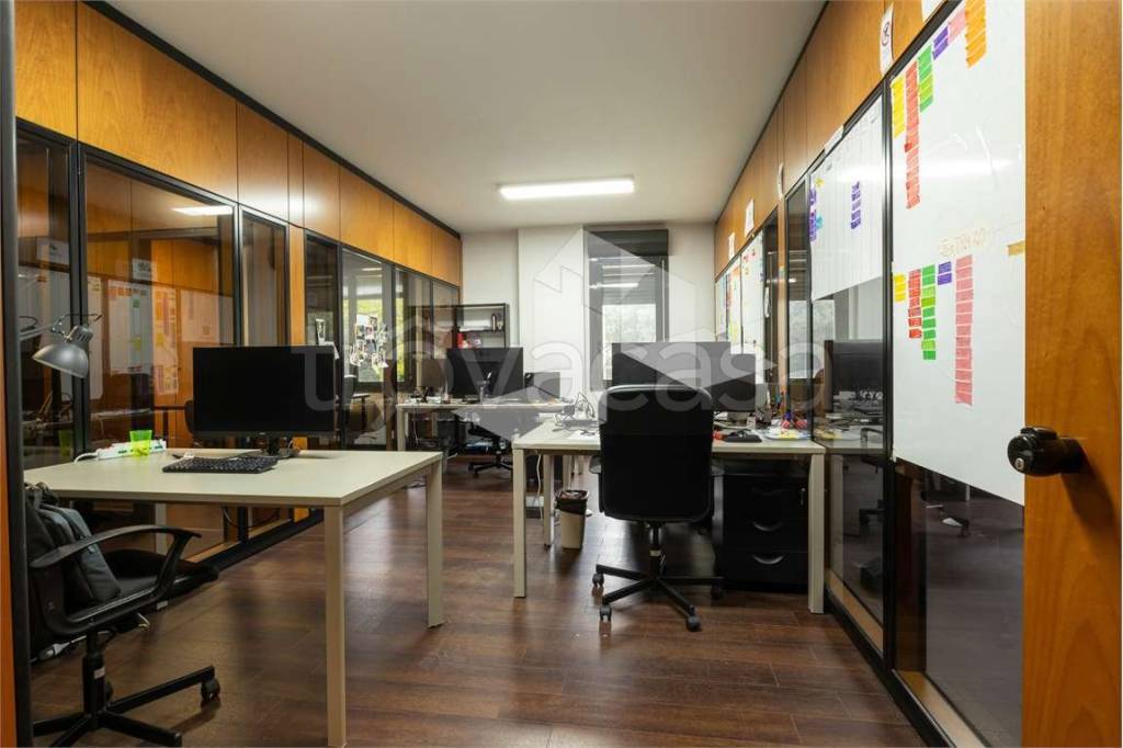 ufficio in affitto a Reggio nell'Emilia in zona Rosta Nuova