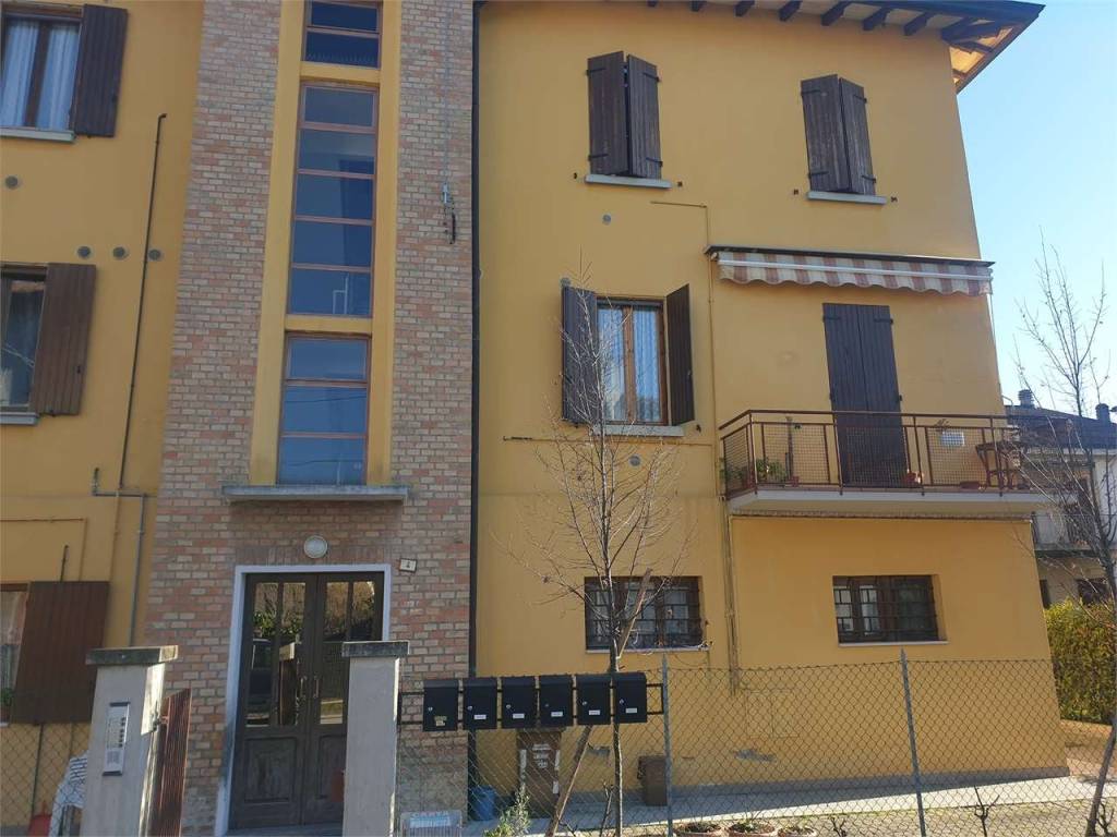 appartamento in affitto a Reggio nell'Emilia in zona Ospizio