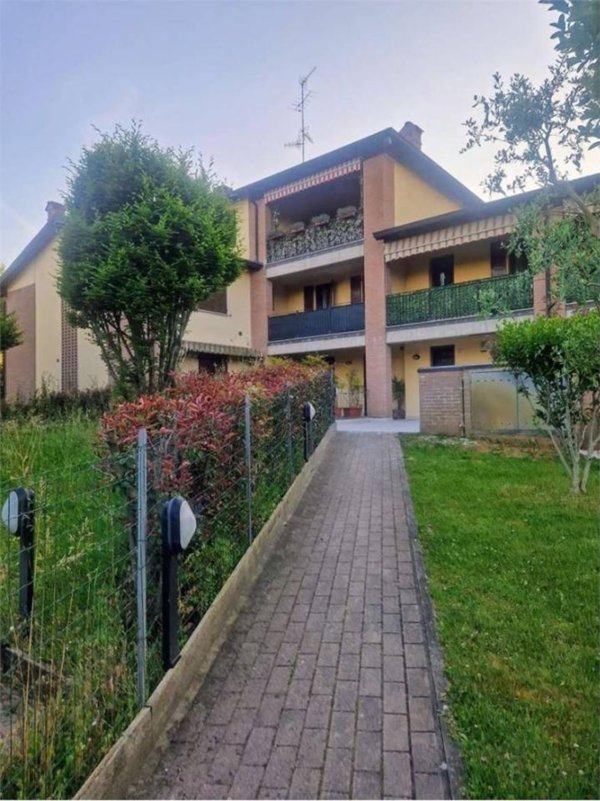 appartamento in affitto a Reggio nell'Emilia in zona Rivalta