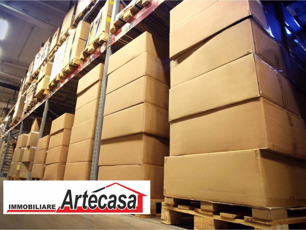 locale commerciale in affitto a Reggio nell'Emilia